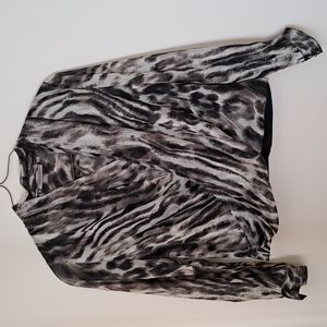 JLO JENNIFER LOPEZ Large Women's Black Gray Animal Print Top Blouse